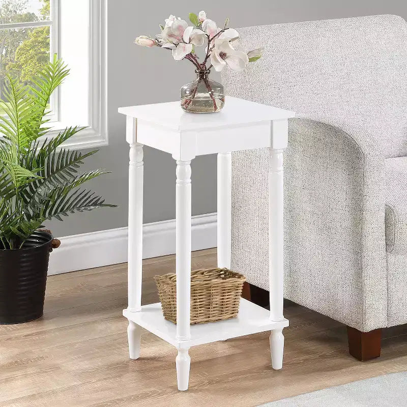 HomeStock Belmont End Table with Shelf, Elegant Two Tier Accent Table with Turned Legs for Living Room, Bedroom or Small Spaces